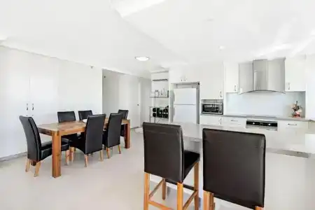 Ultiqa Beach Haven On Broadbeach - 352