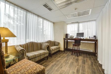 Monte Carlo Inn - 6
