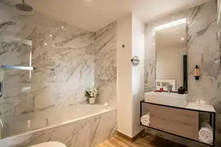 Best Western Plus Nice Cosy - 8