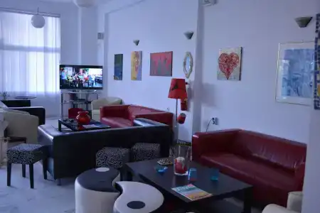 Victor Eleni - 11