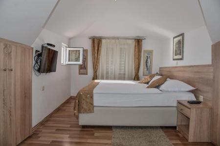 Kastel 1700 Boutique - 28