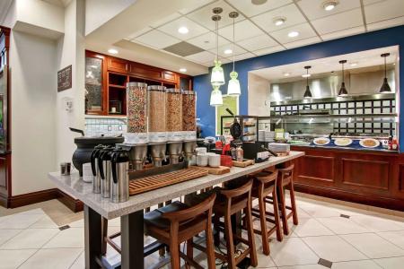 Hilton Garden Inn Toronto/Burlington - 22