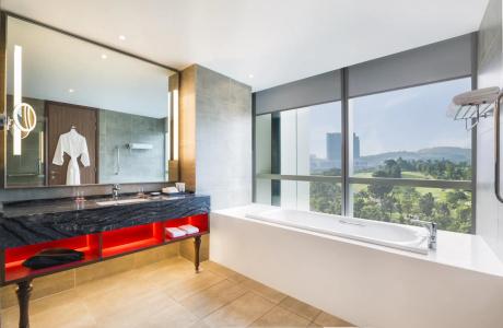 Le Meridien - 137