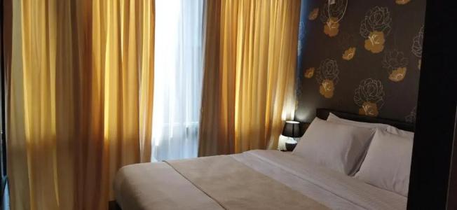 Vere Corner - 74