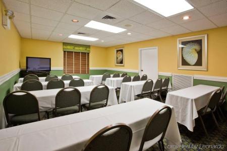 Holiday Inn Express Island, An Ihg - 17