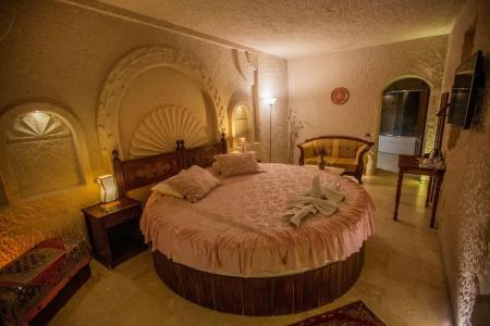 Hermes Cave - 108