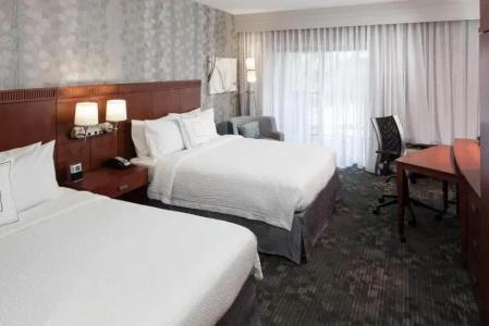 Courtyard by Marriott Miami at Dolphin Mall - 41