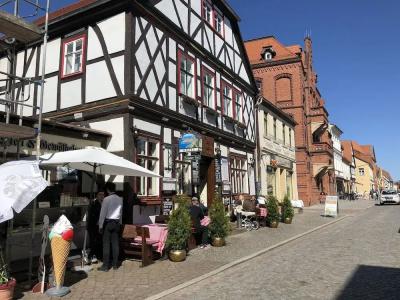 am Rathaus Adii - 18
