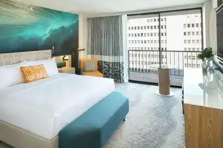 Waikiki Beachcomber by Outrigger - 5