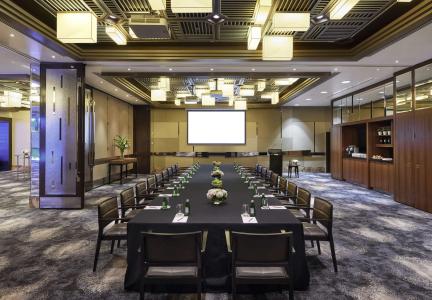 Grand Hyatt - 22