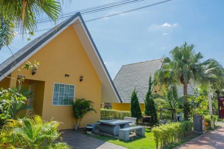 Apinya Resort Bangsaray - 37