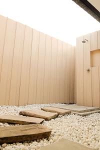 Ohana and Restaurant - 103