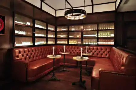 Gild Hall - A Thompson - 19