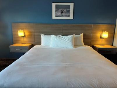 Anchor Inn and Suites - 63