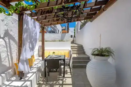Maris Lindos Suites & - 4