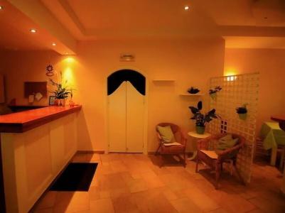 Toni´s Guesthouse - 14