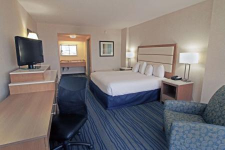 Wyndham Virginia Beach Oceanfront - 3