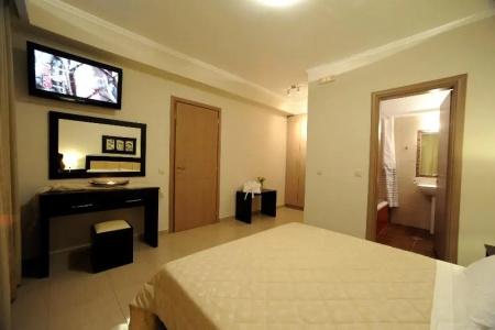 Mamfredas Luxury Resort - 12