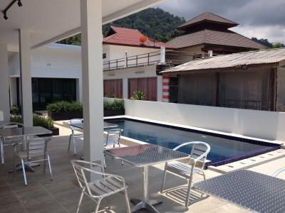 Limelight Village - 16