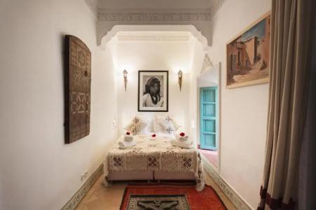 Riad Swaka - 33