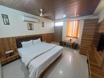 Star Inn - 62