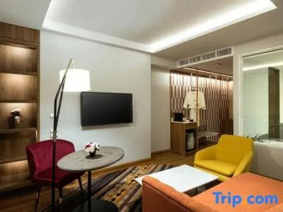 Mercure Bangkok Sukhumvit 24 - Sha Extra Plus - 69