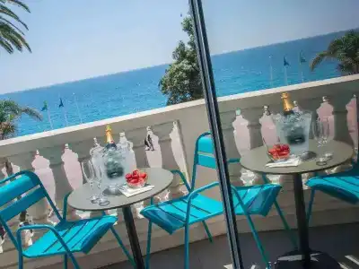 Mercure Nice Marché Aux Fleurs - 80