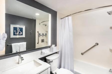Four Points by Sheraton Los Angeles Westside - 44