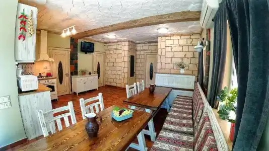Retro Hostel & Tours - 36