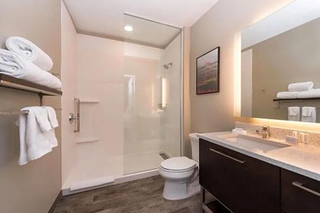 Fairfield Inn & Suites by Marriott - 50