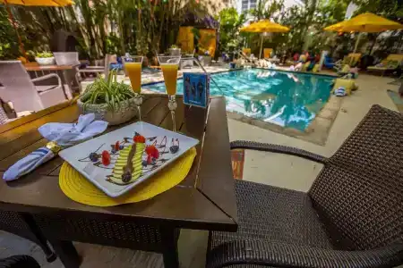 Riviera Suites - 10
