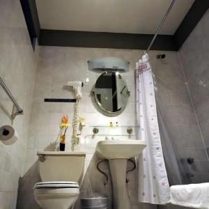 Off Soho Suites - 77