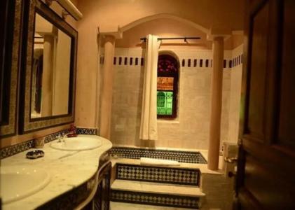 Riad El Yacout - 95
