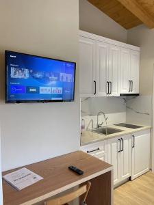 Rias Penthouse Suites - 213