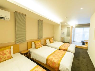 Grand Base Hiroshima Ekimae - 44