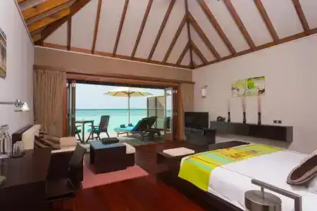 Veligandu Island Resort & Spa - 6