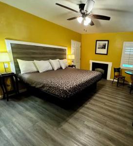 Carmel Wayfarer Inn - 35