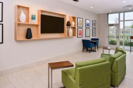 Holiday Inn Express & Suites - St. Petersburg - Madeira Beach, an IHG - 49