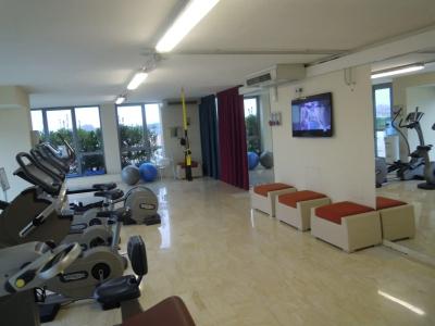 Pisa Tower Plaza - 23