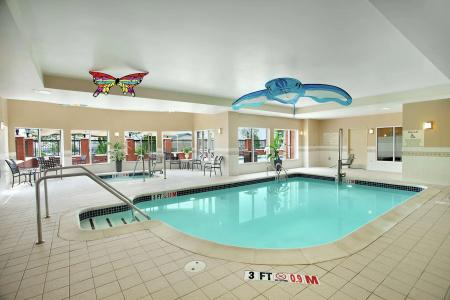 Hilton Garden Inn East - 12