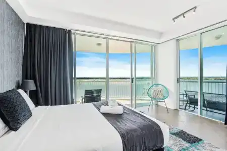 Crystal Bay On The Broadwater - 449