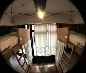 Hostel bedgasm - 5