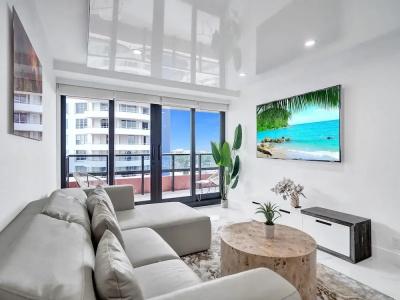 The Alexander All Suites - 261