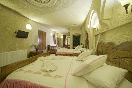 Safran Cave - 131