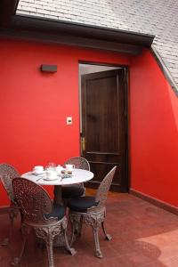 Boutique Castillo Rojo - 65