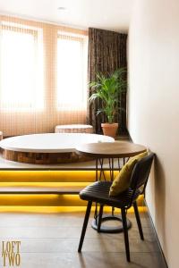 Manzo's Suites - 83