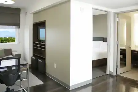Element Miami Doral - 33