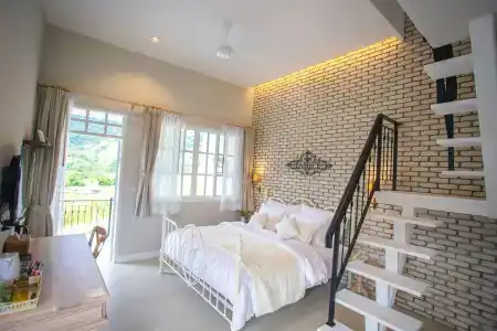 Breeze Hill - 3