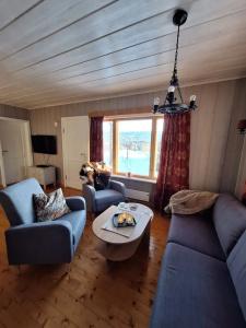 Øen Turistsenter - 82