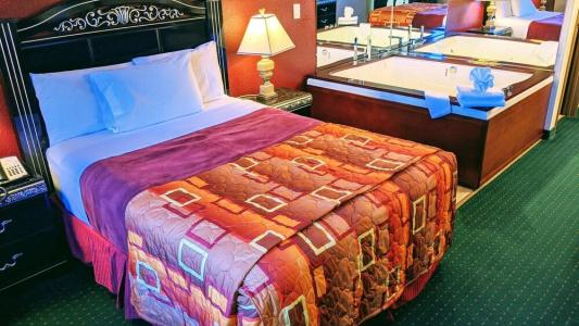 Grand Marquis Waterpark & Suites - 23